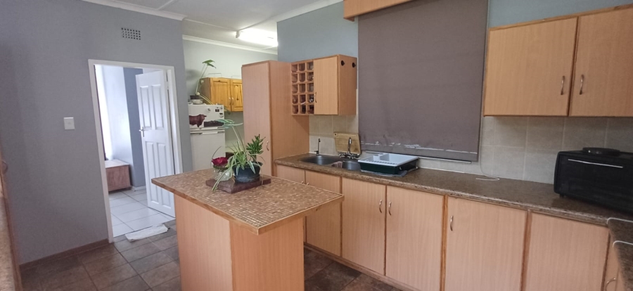 5 Bedroom Property for Sale in Morelig Free State